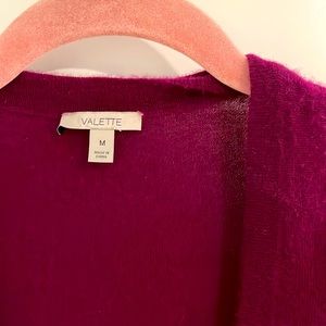 Amazing vibrant magenta cropped cashmere sweater